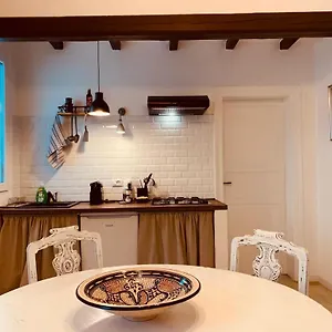 https://il-rifugio-di-bacco.sicilyhotelsitaly.net